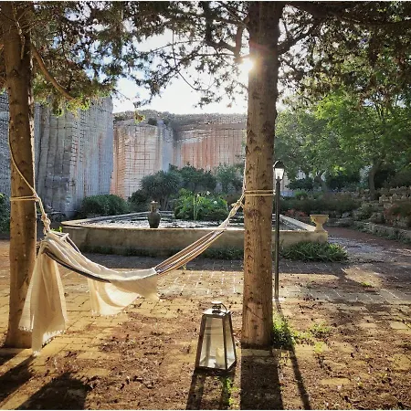 Giardino Dell'impossibile Di Antonino Campo شقة