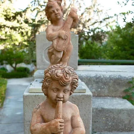 Giardino Dell'impossibile Di Antonino Campo شقة