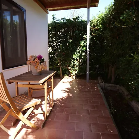 شقة Giardino Dell'impossibile Di Antonino Campo فافينانا