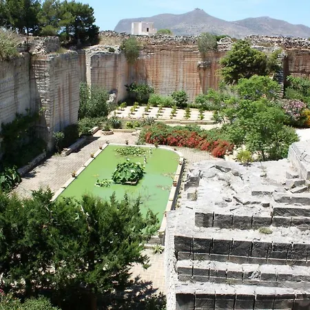 Giardino Dell'impossibile Di Antonino Campo